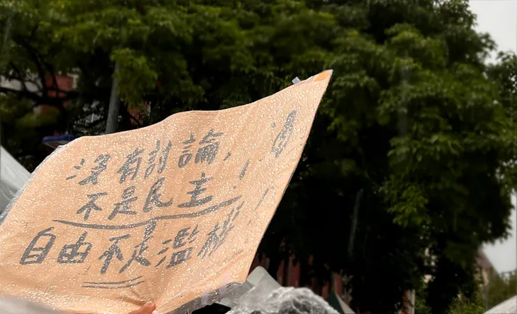 天公伯仔，正義敢欲賣，沃一寡雨敢會當買較濟？