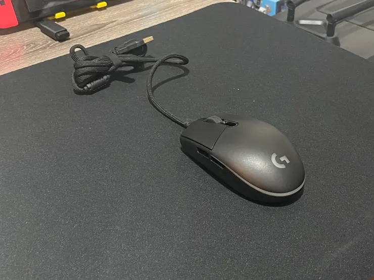 傘繩線能大幅提升有線滑鼠使用上的舒適性。