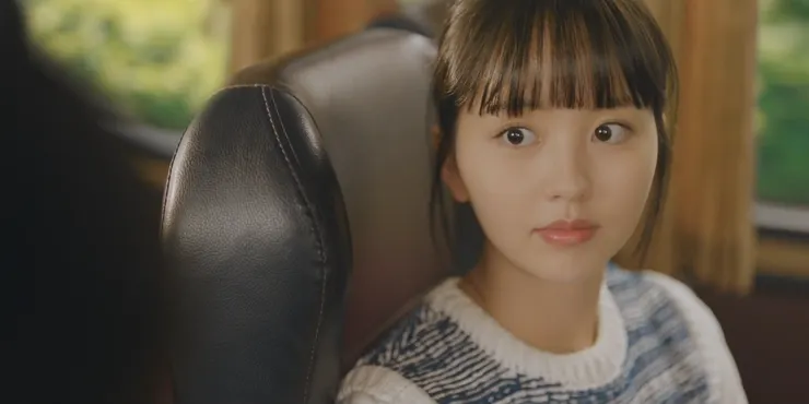 公車場景裡的穆率熙，巔峰中的巔峰。(圖: friDay影音 第1集 12:18)