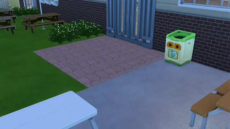 有蓋操場則是水泥地。