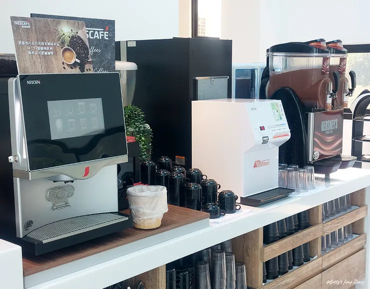 光鮮綠蔬自助吧-飲品區/ 圖片來源：Betty's Jump Diary