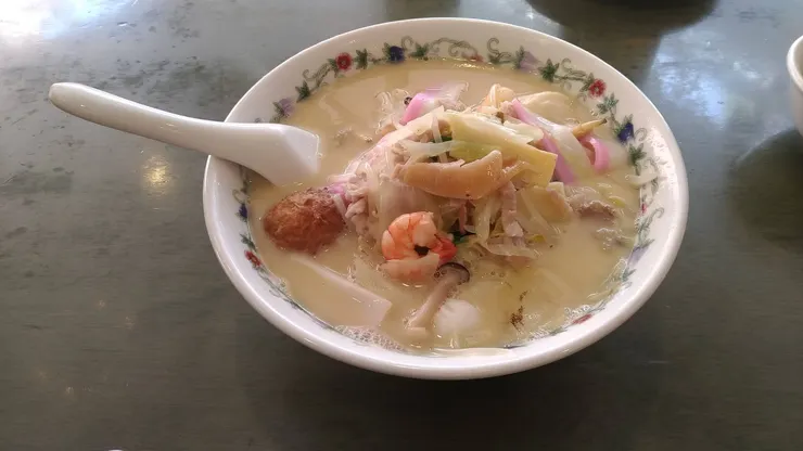 強棒麵很像是我們會吃的什錦麵