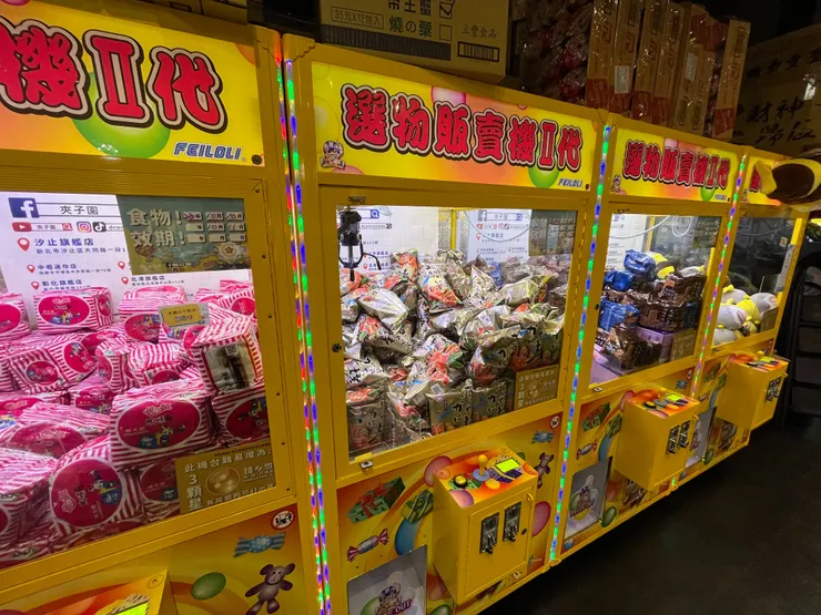 因為人很多，只好抓沒人的空檔拍