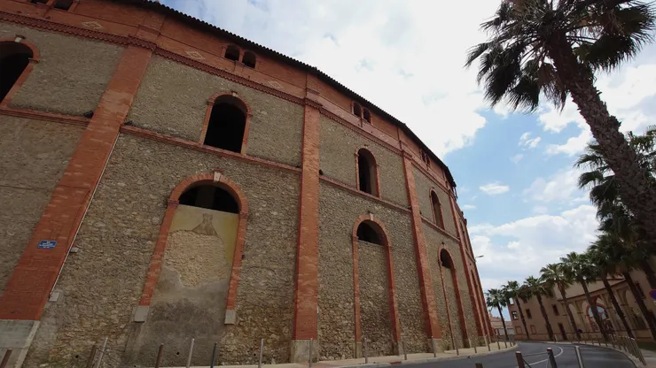 西元前一世紀建造的羅馬競技場。