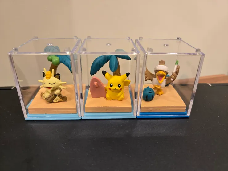 喵喵在第四彈也有喔，大蔥鴨前面的西瓜是百變怪