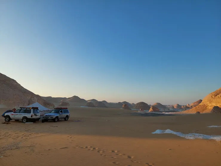 響導口中的Airport，準備在此紮營過夜
