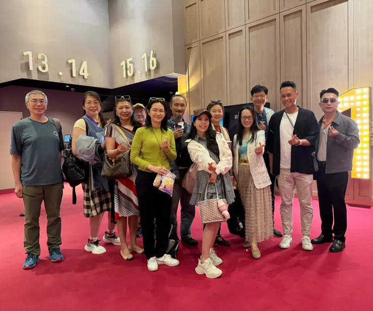 與心之谷『用心看電影』社群三五好友相約看電影