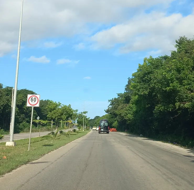 付費道路路況良好