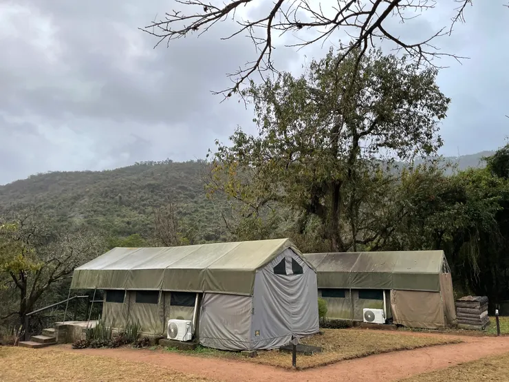 Lions Rock Rapids帳篷房