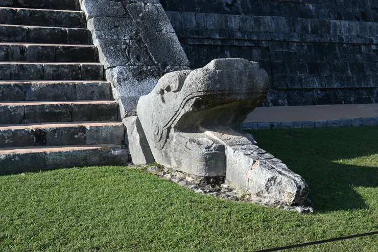 Chichén-Itzá - Temple of Kukulcán (El Castillo) 卡斯蒂略金字塔 - 羽蛇神