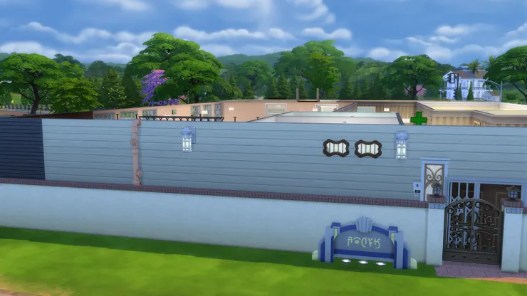 所有建築物的背面都很沉悶，沒什麼好看。