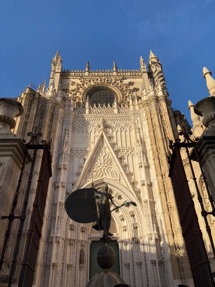 塞維亞大教堂一隅