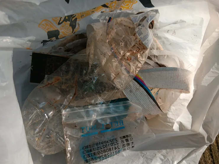 都會公園撿垃圾