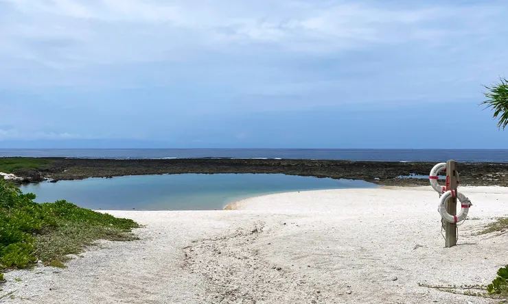 綠島燈塔 烏油窟