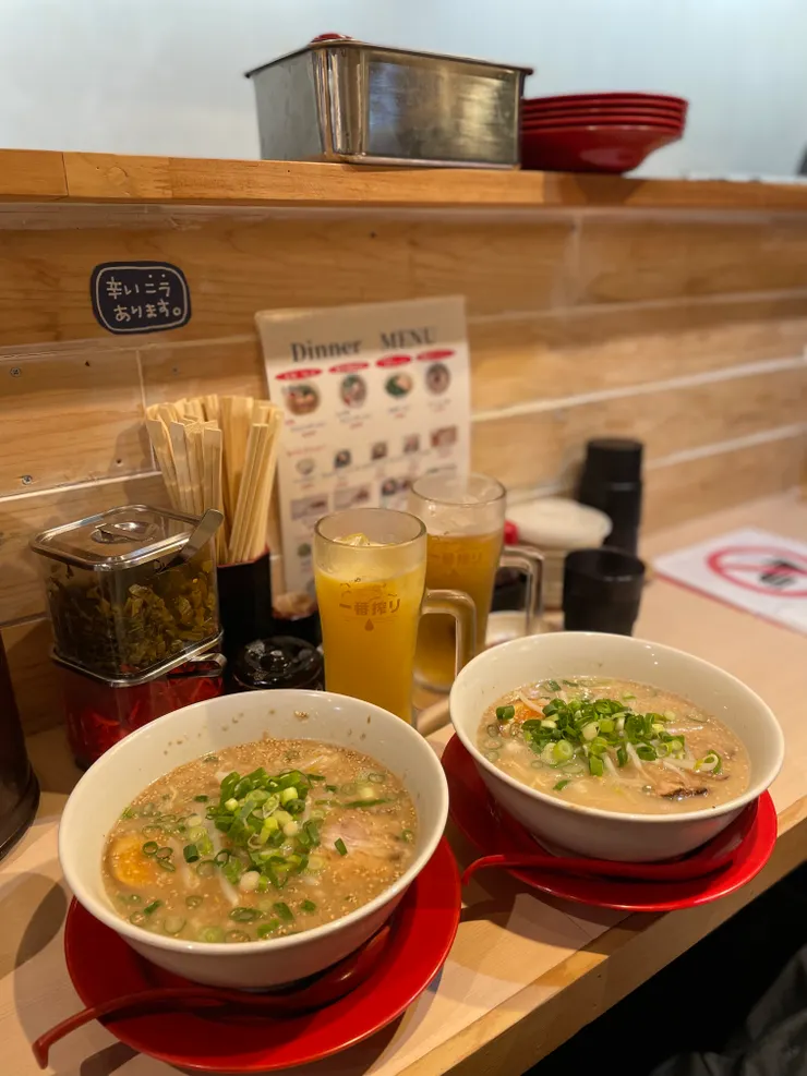 日本的冰柳橙汁真的太好喝，喝遍每一間的🍹！！