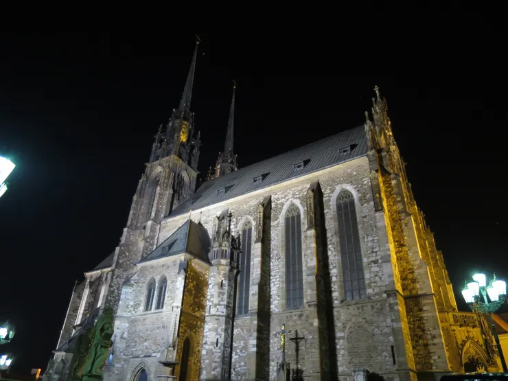 Petrov的夜間模式，一樣閃閃動人