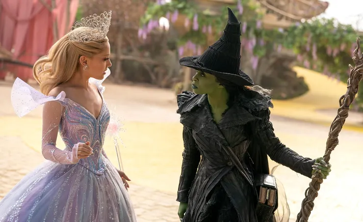 那些內心的不滿被說出，變成了一場扭打。