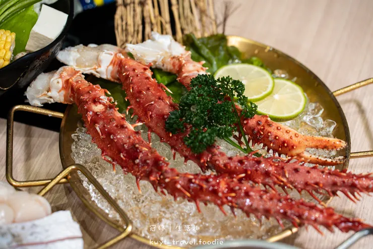 [台南親子友善餐廳]敝姓鍋台南海安店，龍蝦海陸套餐、過年限定內用年菜超澎湃，台南過年聚餐推薦，附最新菜單