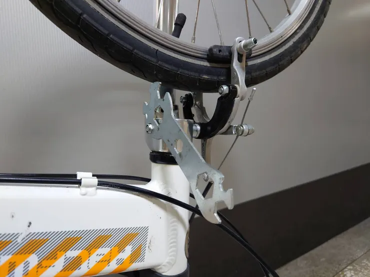 剎車組螺母鬆脫位置