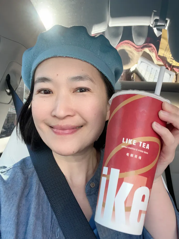 老闆：請給我一杯張員瑛！（自帶環保杯少5元）