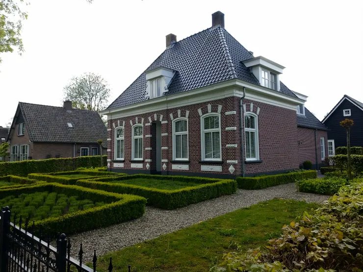 這戶人家的庭園別出心裁