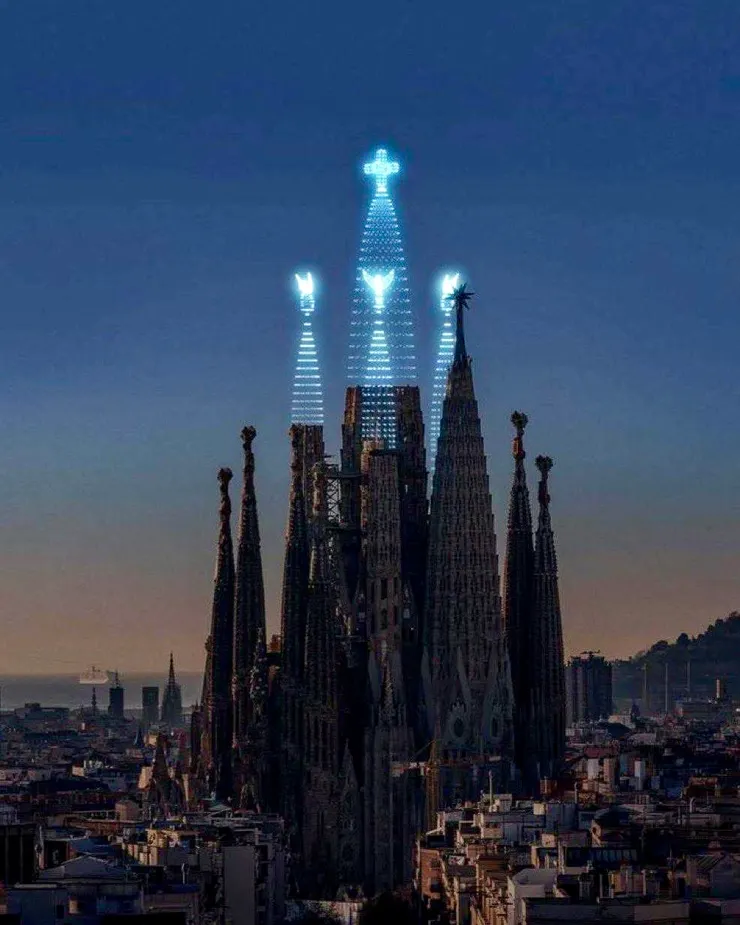 高第作品聖家堂：空拍機藝術