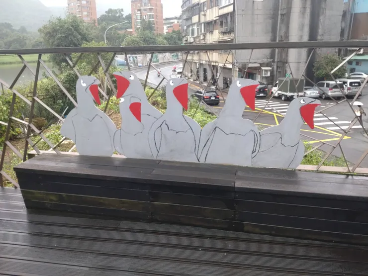 鳥們的裝置藝術