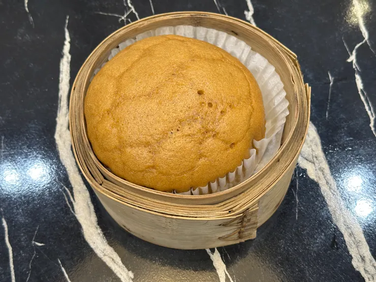 原味馬拉糕：傳統味道，鬆軟又有蛋香，吃得很滋味！