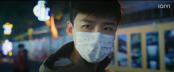 帥哥帶kitty口罩怎麼了嗎?