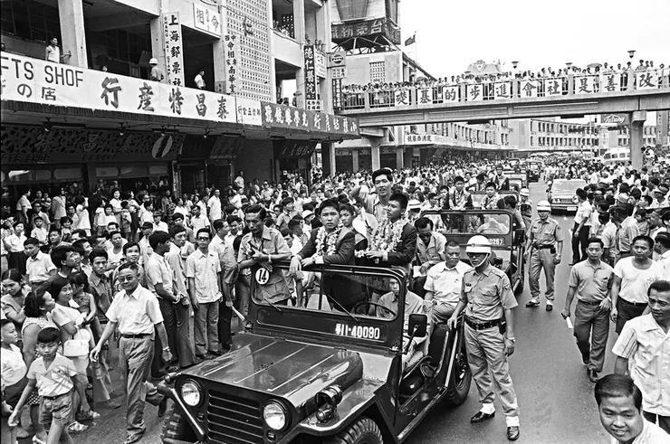 圖7 歡迎少棒、青少棒隊凱旋返國 案名：體育活動(棒球賽、健身運動) 檔號：0060/0069/1 來源機關：行政院新聞局 管有機關：國家發展委員會檔案管理局