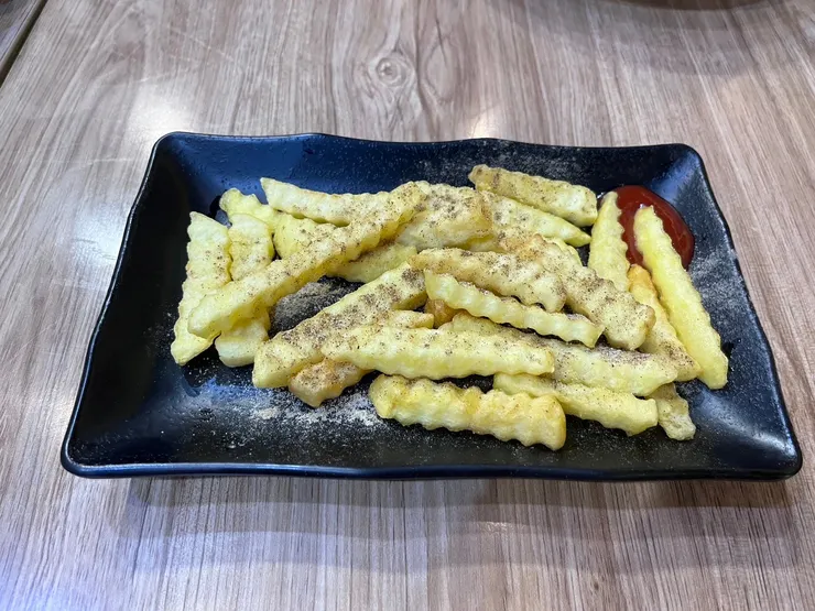 炸黃金薯條  40元