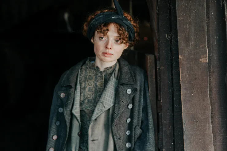 Elvira的妹妹Alma（劇照取自IMDb）