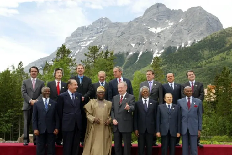 八大工業國的首領們 @2002 upi.com