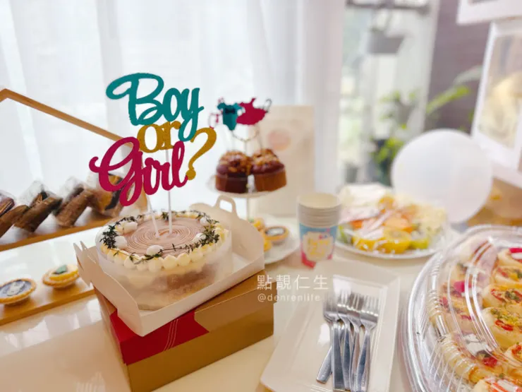 當天現場還有買了四個桂圓杯子蛋糕