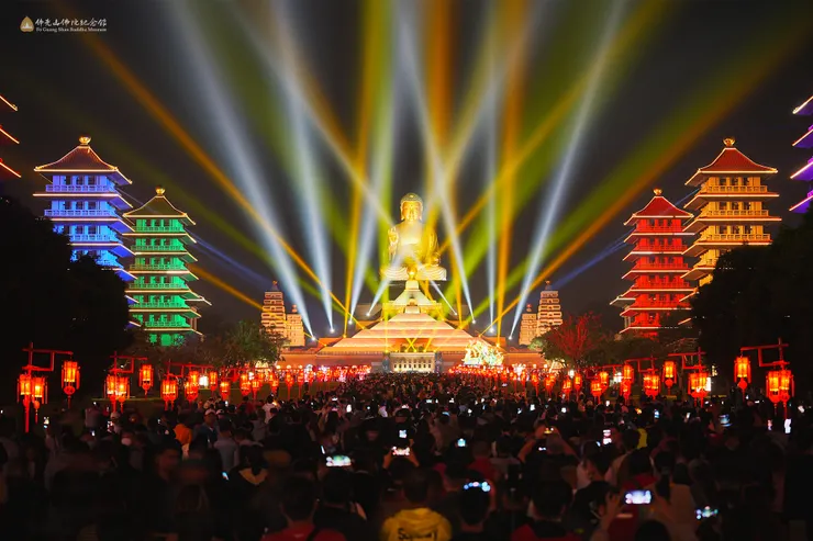 圖說：佛光山佛陀紀念館春節「光照大千祈福活動」刊登於在交通部觀光署網站「旅遊台灣」台灣觀光雙年曆，不僅全台灣看得到，更讓海內外國際人士看得到。圖/葉燕德