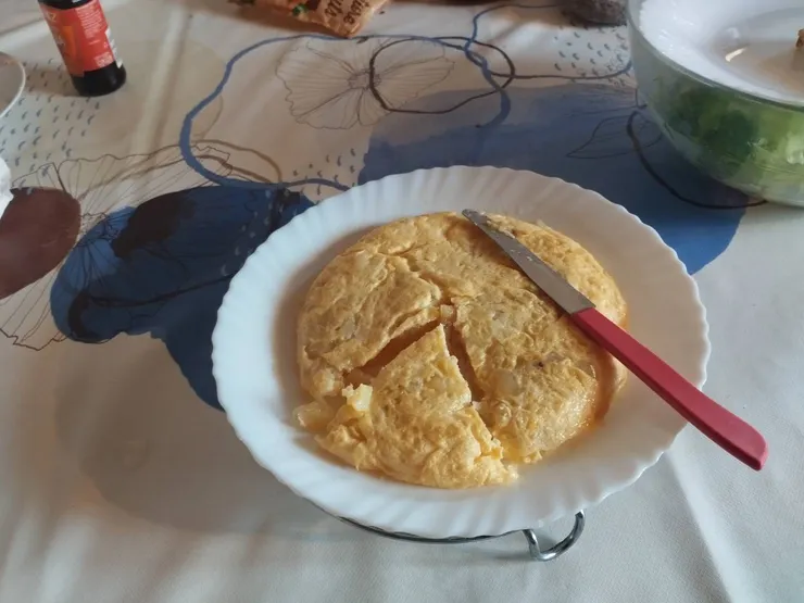 大功告成！¡Buen provecho!（用餐愉快！）