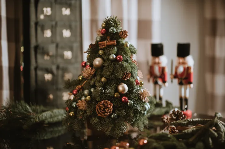 聖誕樹、花環及裝飾品- 香港瑰麗酒店網上商店– Rosewood Hong Kong Online Shop