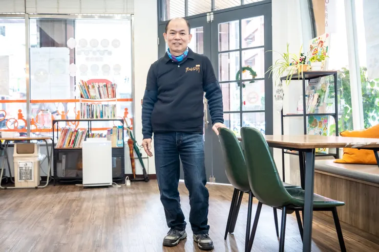 （圖說：服務滿三載，熱忱不減。許文科視每位服務使用者為人生導師，在服務中與案家共同成長。）