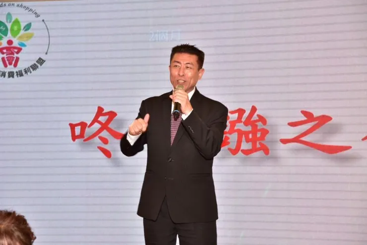 總經理張駿嶧發表未來產業前景。圖 / 咚咚鏹消費福利聯盟提供
