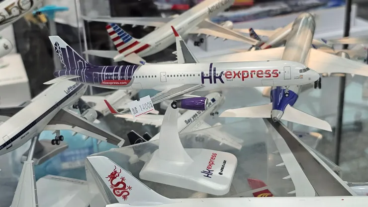 這是香港快運航空的舊塗裝!也是第二代塗裝!