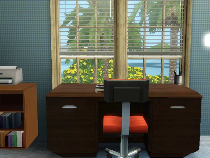 書桌放在窗前，工作時一抬頭便看到美景。