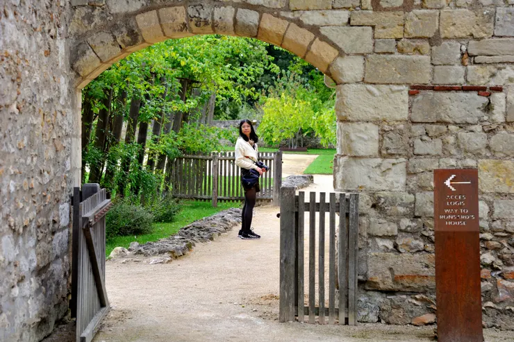 【千年歷史仍難免毀於二戰兵燹...如今回顧還是廢墟最惹人憑弔。】