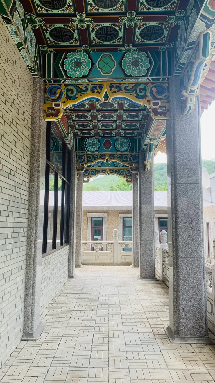 屋頂的氣勢讓人覺得不同凡響。