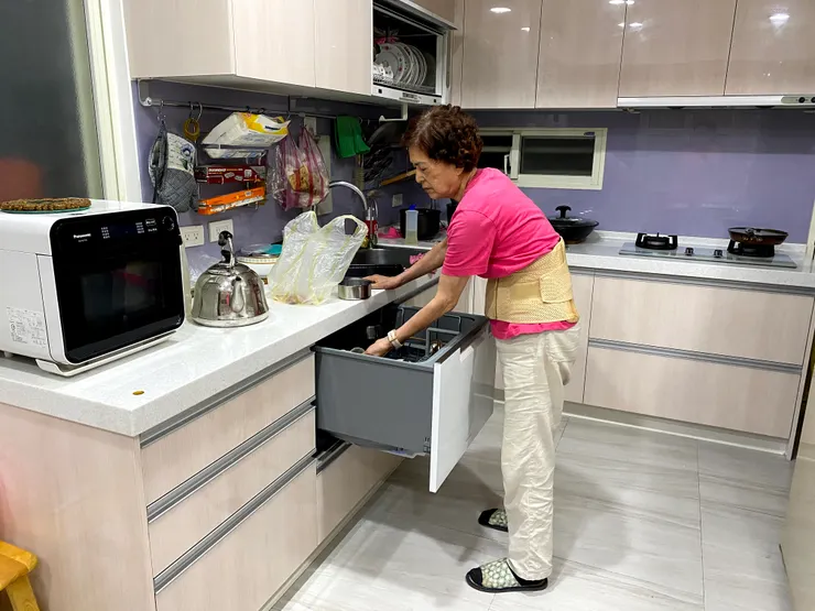 不會造成阿母腰椎的負擔