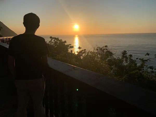 定期沉澱自己的心情，多看遠方會更正向唷