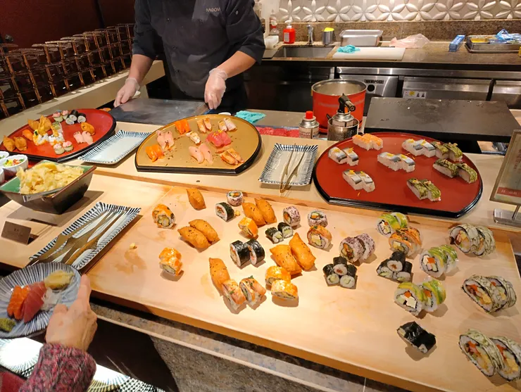 琳瑯滿目的壽司