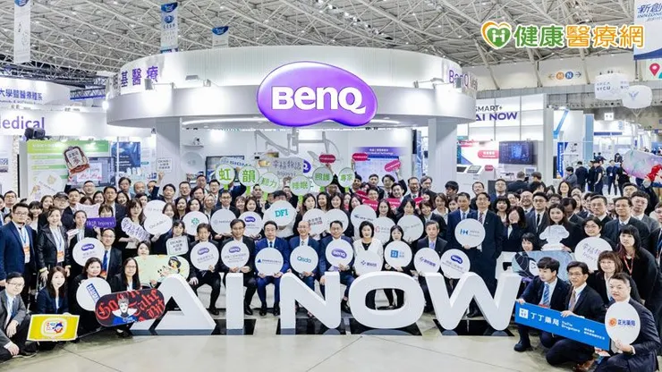 台灣醫療科技展現場,虹韻推廣聽力與睡眠健康定期檢查。