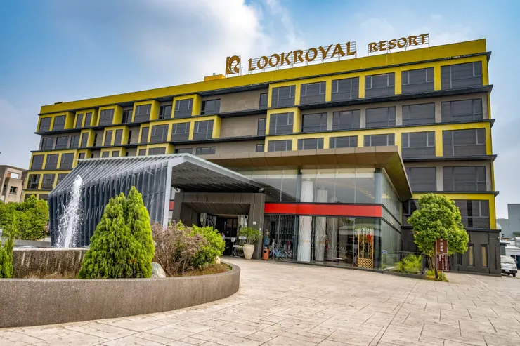 文俊回嘉義後的豪華飯店住處