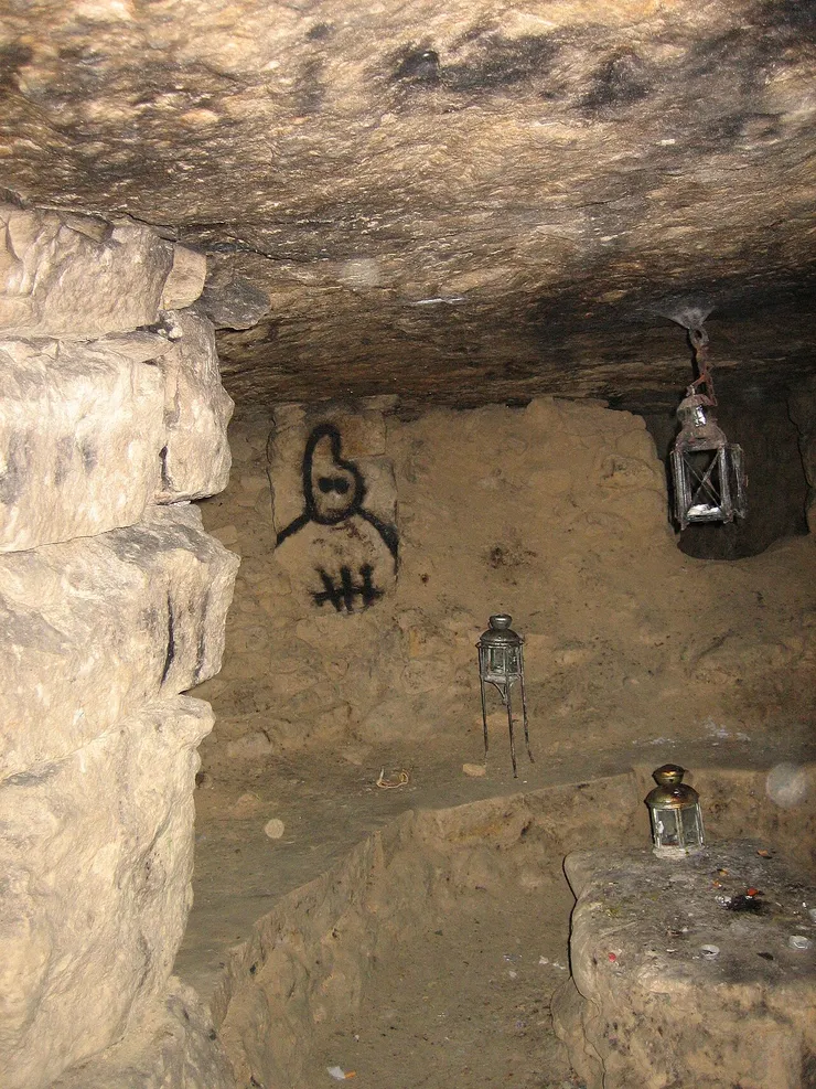 「地下愛好者」在巴黎地下「採石場」網絡佈置的空間