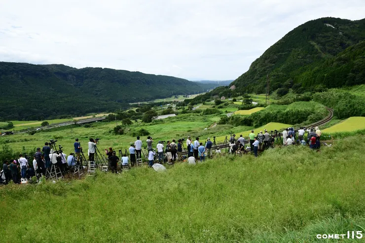最佳的拍攝位置老早就被佔得滿滿